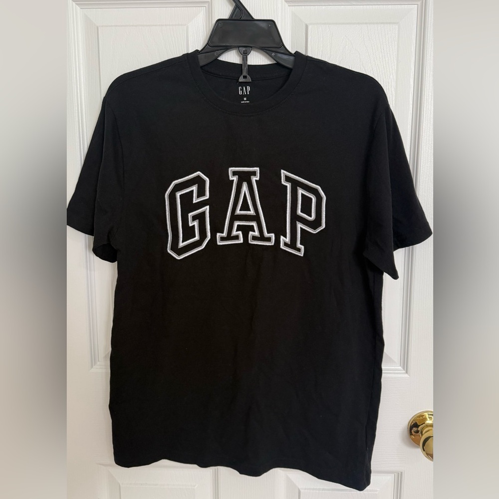 GAP Charcoal Crew Neck Tee